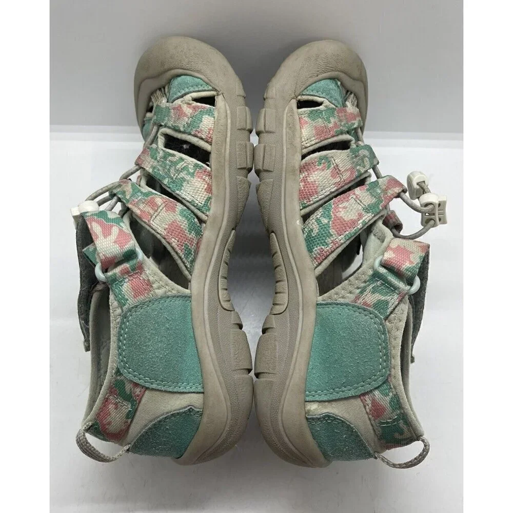 Keen Newport H2 Aqua Pink Camo Hiking Sports Sandals Big Kids Sz 4 1026276 FLAW